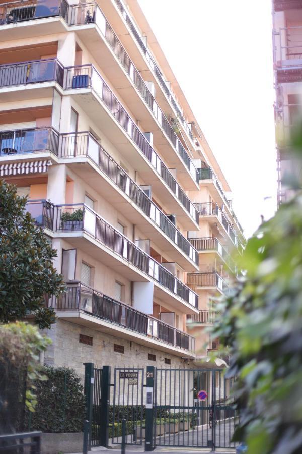 With Terrace And Sea View, 10 Min To The * Nice